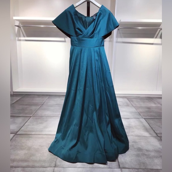 US 8 Aidan Mattox Portrait Collar Gown Emerald NWT - Picture 5 of 12